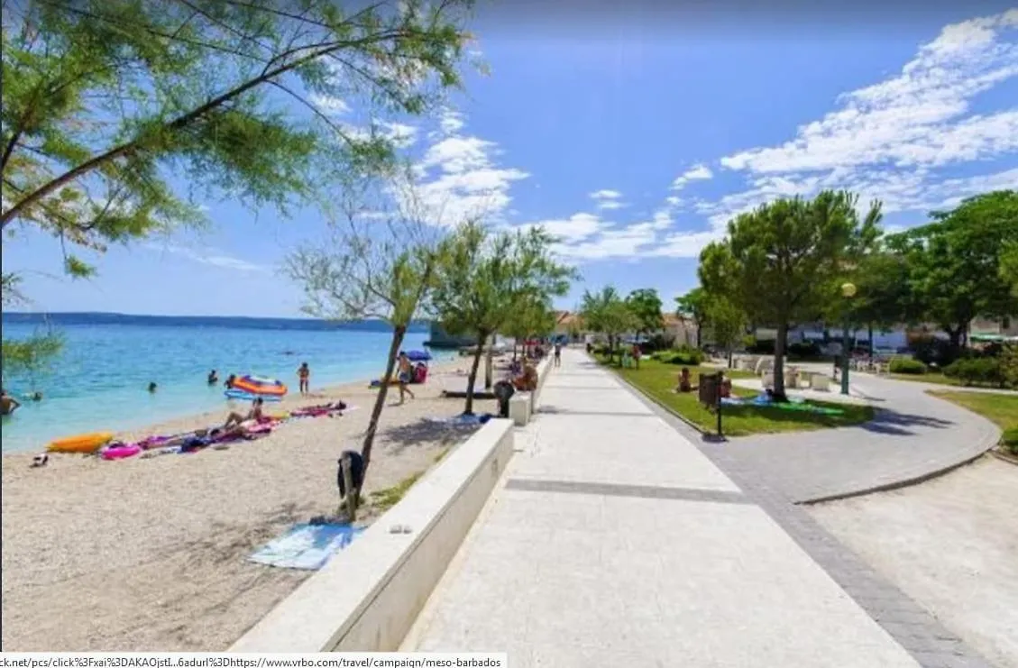 Apartment 4-Star, Terrace 16M2 & Seaview,4Min Walk To Beach, 2 Private Parking Spaces Kastela Croatia